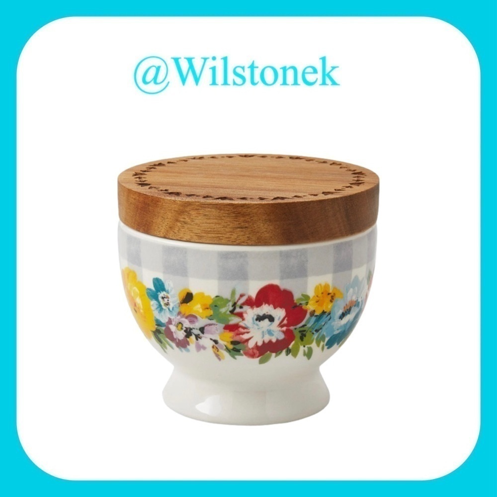 The Pioneer Woman Sweet Romance Stoneware Salt Cellar with lid
